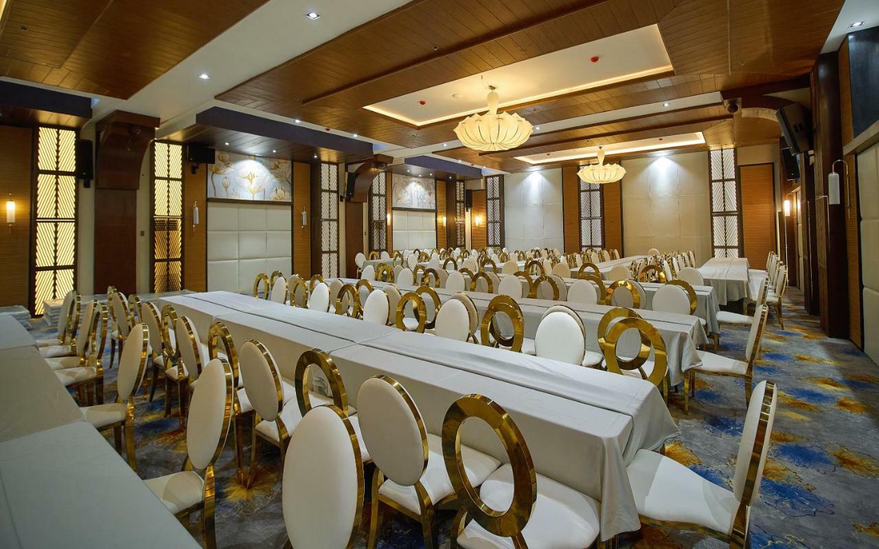 J7 Plaza Hotel Iloilo Zewnętrze zdjęcie