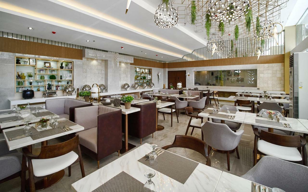 J7 Plaza Hotel Iloilo Zewnętrze zdjęcie